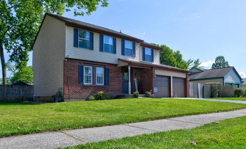 6016 Winterberry Dr, Galloway, OH 43119
