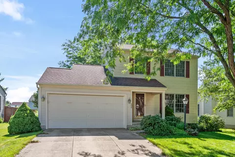 206 Overtrick Dr, Delaware, OH 43015