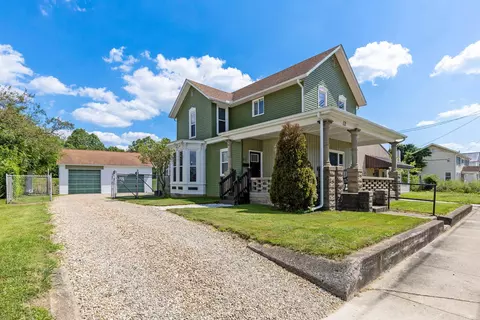 121 W National Dr, Newark, OH 43055