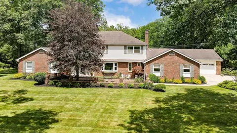 6214 Cherry Hill Dr, Columbus, OH 43213