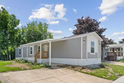 61 Birch Row Dr, Delaware, OH 43015