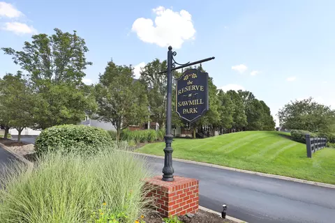 2675 Sawmill Green Dr, Powell, OH 43065