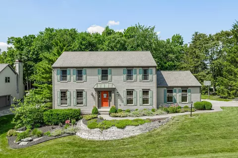 3650 Waverly Place Dr, Lewis Center, OH 43035