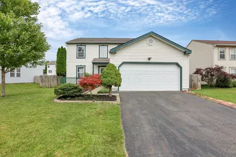 226 Wellington Pl SW, Pataskala, OH 43062