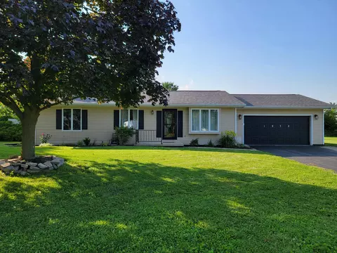1972 Oakview Dr, Urbana, OH 43078