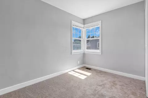 150 Pershing Dr, Lancaster, OH 43130 photo 8