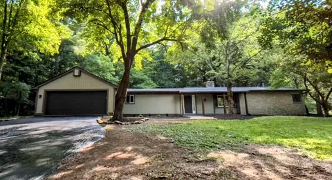 8380 Riverside Dr, Powell, OH 43065