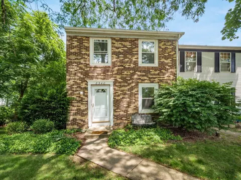 8340 Lariat Ct, Powell, OH 43065