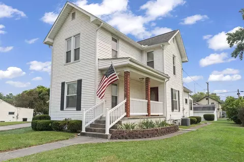 129 E Postal Ave, Newark, OH 43055