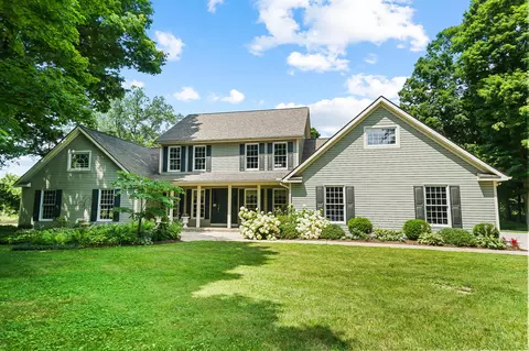 4696 Lancaster Rd, Granville, OH 43023