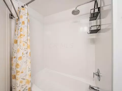 3003 Crescent Dr, Columbus, OH 43204 photo 23