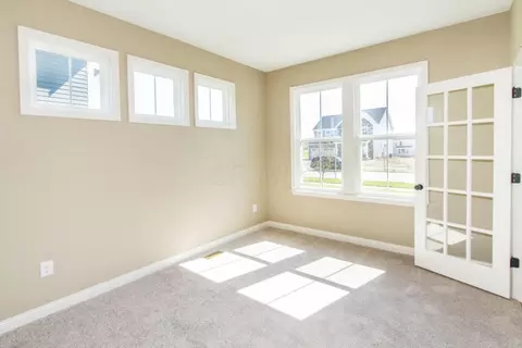 939 Skipton Loop, Delaware, OH 43015 photo 8