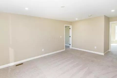 939 Skipton Loop, Delaware, OH 43015 photo 44