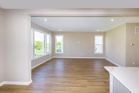 939 Skipton Loop, Delaware, OH 43015 photo 15