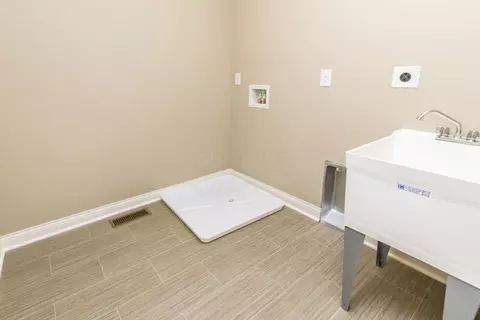 939 Skipton Loop, Delaware, OH 43015 photo 68