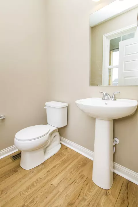 939 Skipton Loop, Delaware, OH 43015 photo 38