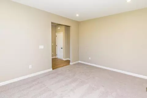 939 Skipton Loop, Delaware, OH 43015 photo 36