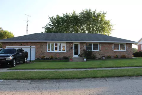 4205 Camelot Dr, Springfield, OH 45503