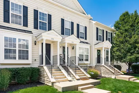 7293 Billy Goat Dr #65, New Albany, OH 43054