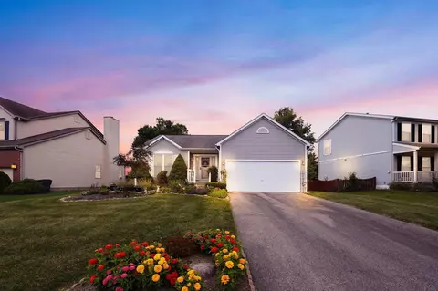 8334 Priestley Dr, Reynoldsburg, OH 43068