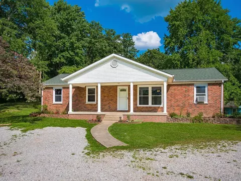 34571 Hunters Woods Rd, Logan, OH 43138
