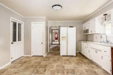 110 W Water St, Circleville, OH 43113 photo 19