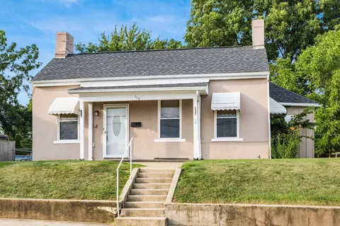 110 W Water St, Circleville, OH 43113 photo 3