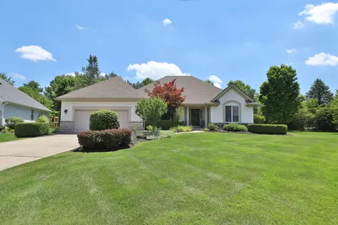 5808 Victoria Ct, Westerville, OH 43082