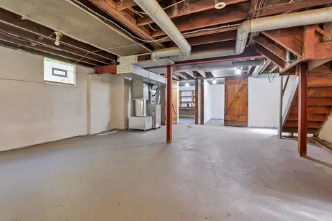 815 E Deshler Ave, Columbus, OH 43206 photo 14