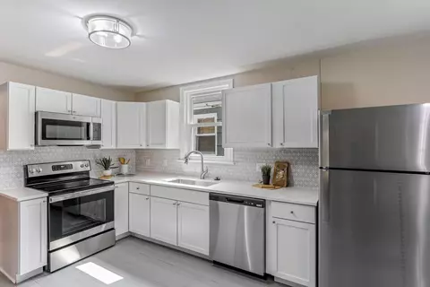 815 E Deshler Ave, Columbus, OH 43206 photo 7