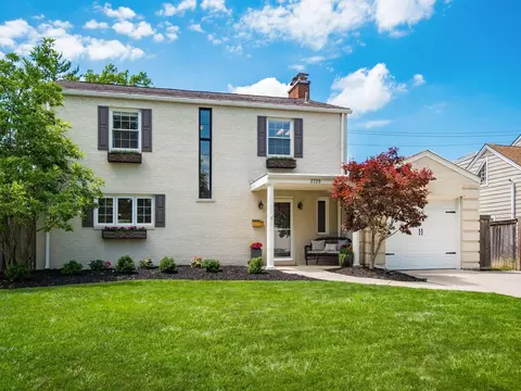 2729 Kent Rd, Columbus, OH 43221