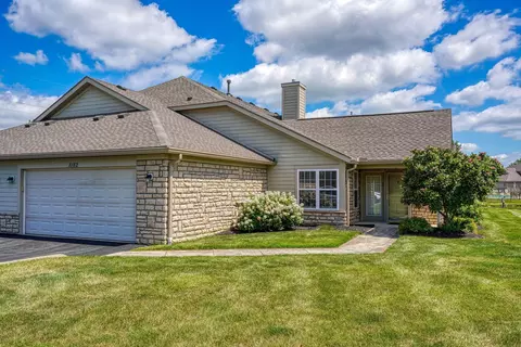 8182 Farm Crossing Cir, Powell, OH 43065