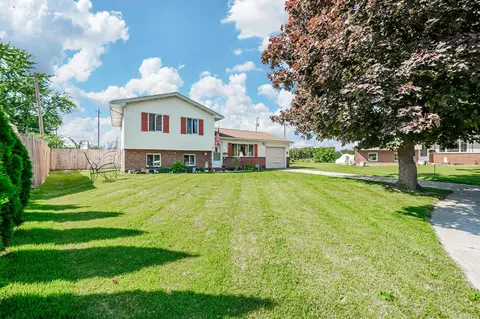 85 West Ct, West Jefferson, OH 43162