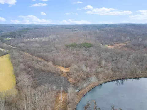 10040 Tucker Rd, New Straitsville, OH 43766