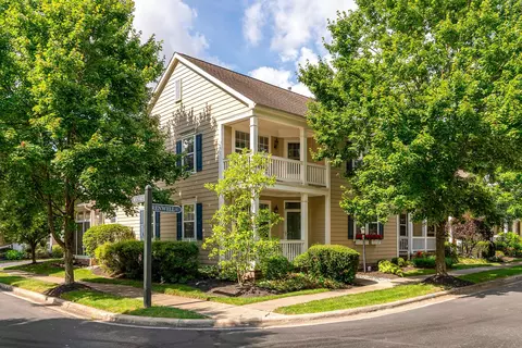 6145 Renwell Ln #111, Columbus, OH 43230