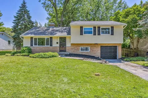 423 Granville Sq, Worthington, OH 43085