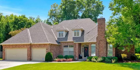 1365 Woodridge Rd, Marion, OH 43302