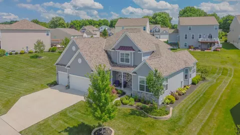 633 Green Forest Pl, Lithopolis, OH 43136