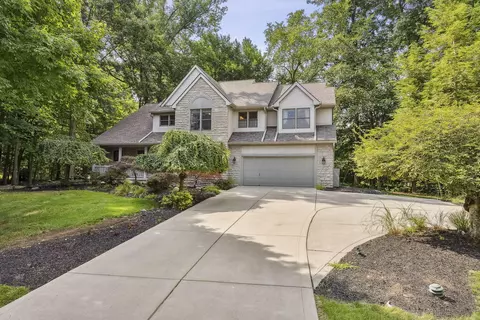 6746 Nighthawk Ct, Westerville, OH 43082