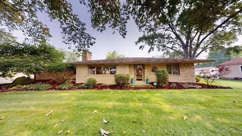 638 E Dominion Blvd, Columbus, OH 43214