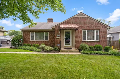 2817 E Moreland Dr, Columbus, OH 43209