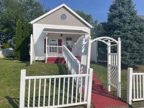 1142 E Temple St, Washington Court House, OH 43160