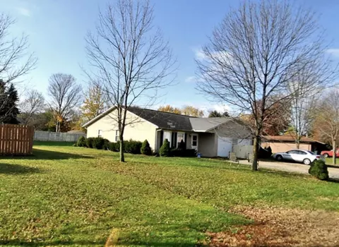 147 Veasey Ln, Pataskala, OH 43062