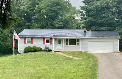 270 Eastlawn Cir, Zanesville, OH 43701