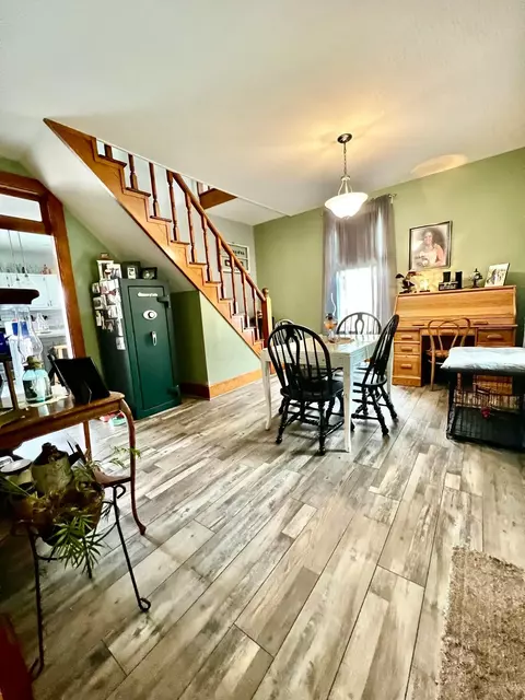 551 E Main St, Logan, OH 43138 photo 11