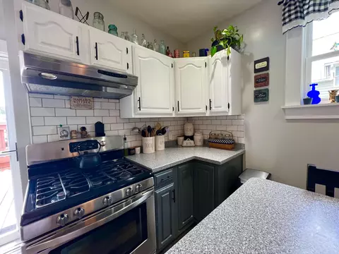 551 E Main St, Logan, OH 43138 photo 5