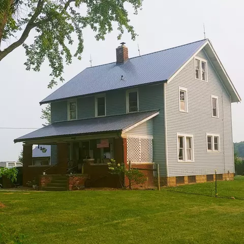 6327 Prairie Rd, Washington Court House, OH 43160