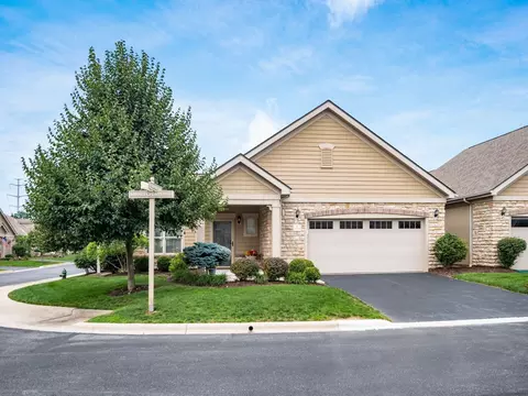 3904 Foresta Grand Dr, Powell, OH 43065