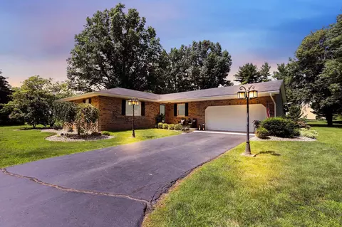 2141 Cedar Hill Rd NW, Canal Winchester, OH 43110