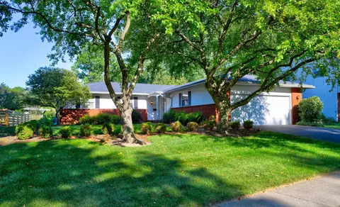 6822 Downs St, Worthington, OH 43085